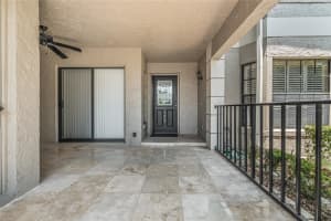 1055 KENSINGTON PARK DRIVE, ALTAMONTE SPRINGS, FL 32714 Sold 03/10/25