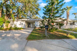 2695 EAST AVENUE, SARASOTA, FL 34239 - MLS#MFRO6263616
