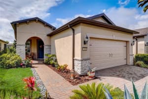 541 CANTABRIA DRIVE, DAVENPORT, FL 33837 - MLS#MFRO6263895