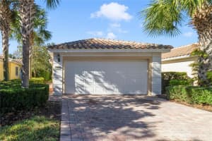 11908 ISELLE DRIVE, ORLANDO, FL 32827 Sold 01/10/25