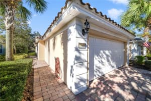 11908 ISELLE DRIVE, ORLANDO, FL 32827 Sold 01/10/25