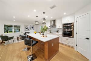 1212 OAKLEY STREET, ORLANDO, FL 32806 Sold 02/14/25