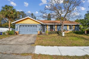 800 LIGHTHOUSE COVE, SANFORD, FL 32773 Sold 04/30/25