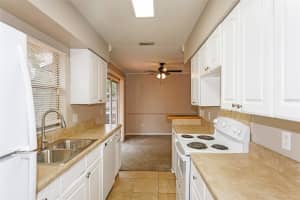 127 HIDDEN LAKE DRIVE, SANFORD, FL 32773 Sold 02/08/25