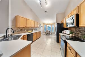2847 STRAND CIRCLE, OVIEDO, FL 32765 Sold 02/20/25