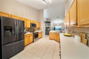 2847 STRAND CIRCLE, OVIEDO, FL 32765 Sold 02/20/25