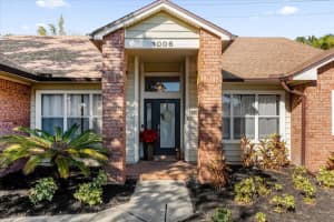 1006 FEATHERSTONE CIRCLE, OCOEE, FL 34761 Sold 01/03/25
