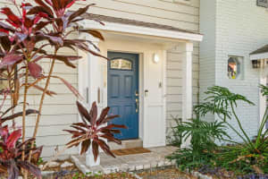 702 BAY STREET, TAMPA, FL 33606 Sold 04/21/25