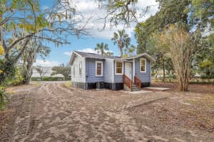 135 ARLINGTON AVENUE, DELAND, FL 32724 Sold 03/05/25