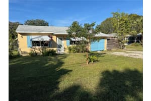 905 20TH AVENUE, VERO BEACH, FL 32960 Sold 01/06/25