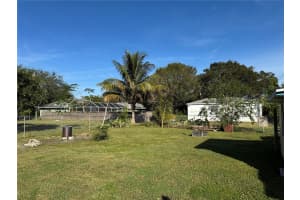 905 20TH AVENUE, VERO BEACH, FL 32960 Sold 01/06/25