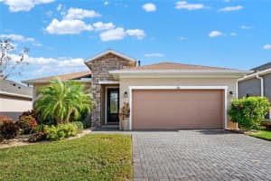 440 Alcove Dr, GROVELAND