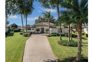 25459 HAWKS RUN LANE, SORRENTO, FL 32776 Sold 04/14/25