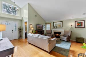 631 FALLSMEAD CIRCLE, LONGWOOD, FL 32750 Sold 02/28/25