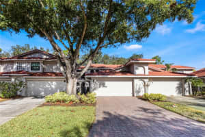 8213 SANDPOINTE BOULEVARD, ORLANDO, FL 32819 Sold 02/06/25
