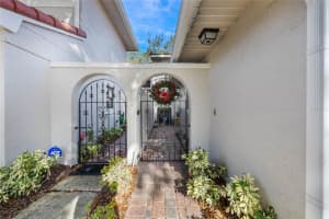 8213 SANDPOINTE BOULEVARD, ORLANDO, FL 32819 Sold 02/06/25