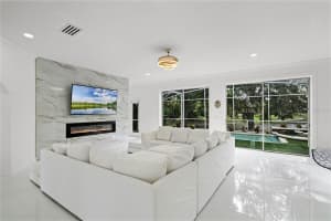 10319 EMERALD WOODS AVENUE, ORLANDO, FL 32836 Sold 01/31/25