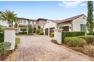10200 CARTHAY DRIVE, GOLDEN OAK, FL 32836 Sold 01/21/25