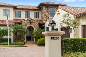 10200 CARTHAY DRIVE, GOLDEN OAK, FL 32836 Sold 01/21/25