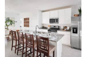 1616 LEAMINGTON LANE, WINTER HAVEN, FL 33884 Sold 02/28/25
