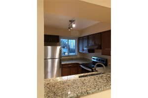 327 SCOTTSDALE SQUARE, WINTER PARK, FL 32792 Sold 06/30/25