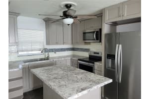 912 ROBINSON STREET, ORLANDO, FL 32805 Sold 03/31/25