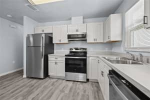 1118 6TH PLACE, GAINESVILLE, FL 32601 - MLS#MFRO6266764
