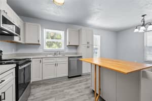 1118 6TH PLACE, GAINESVILLE, FL 32601 - MLS#MFRO6266764
