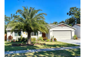 3621 FALLING LEAF LANE, ORLANDO, FL 32810 Sold 02/14/25