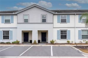 7424 Oakmoss Loop, DAVENPORT