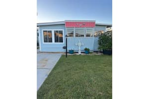 66 Eagle Pt S, OSTEEN