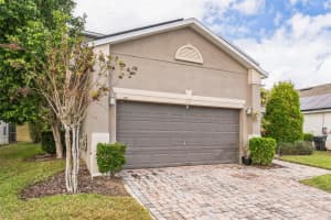 925 BALMORAL DRIVE, DAVENPORT, FL 33896 Sold 04/08/25