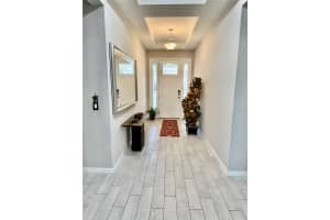 1092 LAKESIDE ESTATES DRIVE, APOPKA, FL 32703 Sold 04/04/25