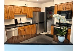 4813 COACHMANS DRIVE, ORLANDO, FL 32812 Sold 04/11/25