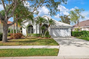 5923 SANDSTONE AVENUE, SARASOTA, FL 34243 Sold 08/27/25