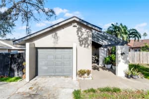 2216 GREENVIEW CIRCLE, ORLANDO, FL 32808 Sold 04/03/25
