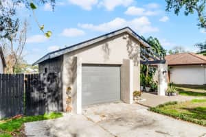 2216 GREENVIEW CIRCLE, ORLANDO, FL 32808 Sold 04/03/25