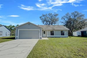 637 Twin Lake Ave, DELTONA