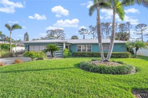 405 SUNSET DRIVE, VENICE, FL 34285 Sold 05/30/25