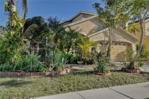 2981 VISCOUNT CIRCLE, KISSIMMEE, FL 34747 Sold 08/19/25