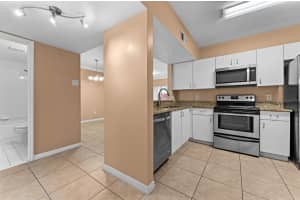 533 VILLA DEL SOL CIRCLE, ORLANDO, FL 32824 Sold 04/04/25