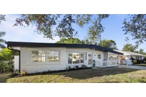 4260 DES PLAINES DRIVE, SARASOTA, FL 34233 Sold 05/01/25