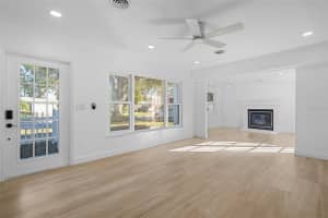 4260 DES PLAINES DRIVE, SARASOTA, FL 34233 Sold 05/01/25