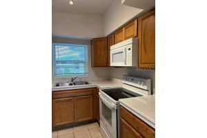 5807 WOLF ROAD, ORLANDO, FL 32808 Sold 04/14/25