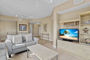 8827 WORLDQUEST BOULEVARD, ORLANDO, FL 32821 Sold 02/18/25