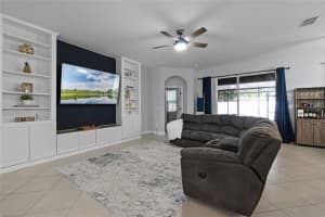 641 LAKE COVE POINTE CIRCLE, WINTER GARDEN, FL 34787 Sold 04/07/25