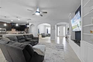 641 LAKE COVE POINTE CIRCLE, WINTER GARDEN, FL 34787 Sold 04/07/25