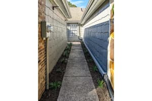 1713 CASTLE ROCK ROAD, TAMPA, FL 33612 Sold 03/17/25