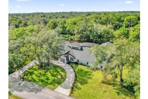 304 GREENTREE LANE, LAKE MARY, FL 32746 Sold 04/25/25