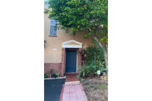 8608 193RD TERRACE, HIALEAH, FL 33015 Sold 02/28/25